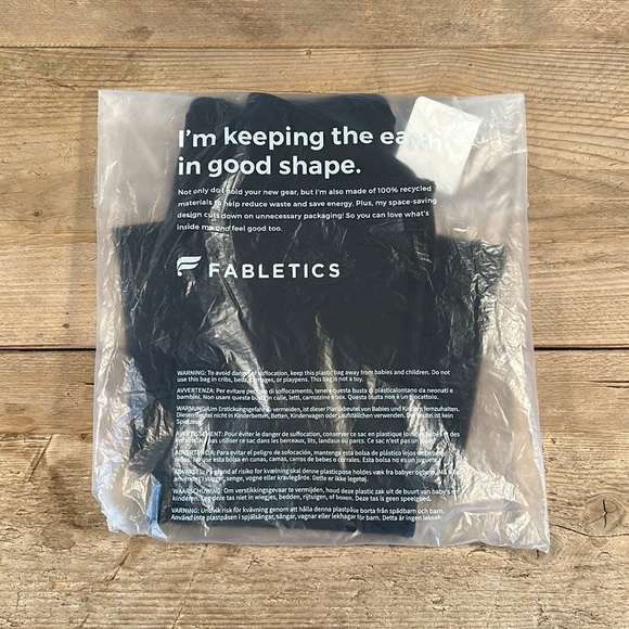 NWT- Fabletics HW Crossover Flare -BLACK (32”) REGULAR INSEAM New!! - Picture 8 of 12